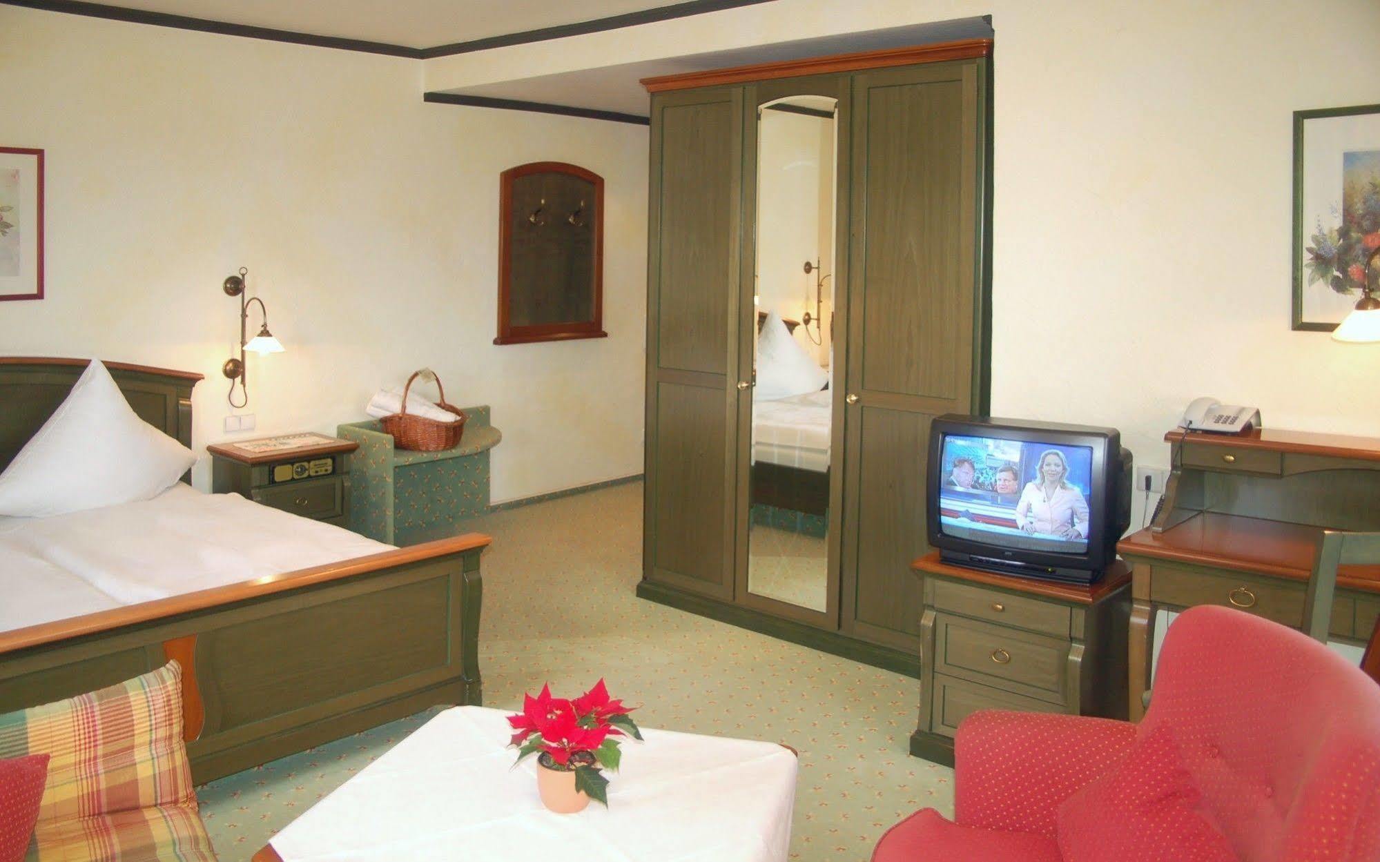 Hotel Gruener Wald Фройденштадт Екстер'єр фото